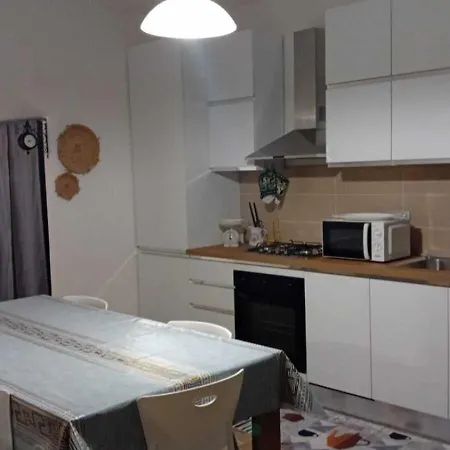 Angela * טאולאדה